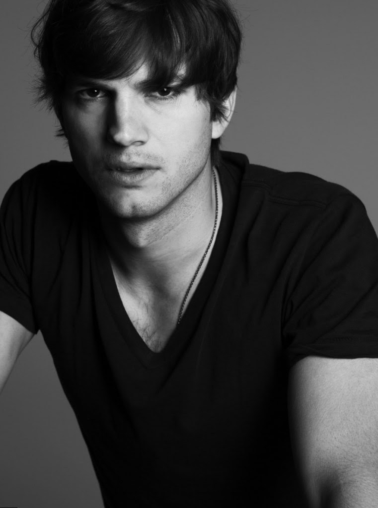 Celebrity Ashton Kutcher - Weight, Height and Age