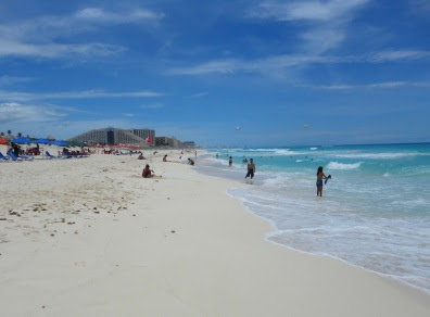 2 Cancun Playa Delfines