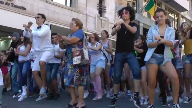 Video: Desempleados españoles bailan al ritmo del 'Gangnam Style'