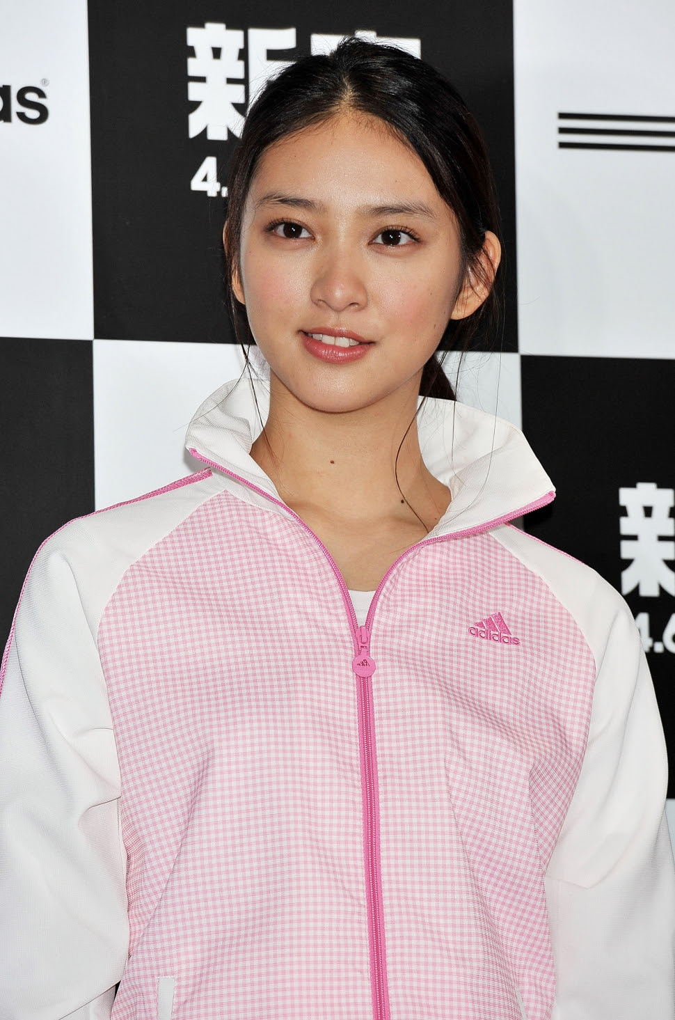 武井咲とtakahiroが熱愛 これまでの恋愛遍歴は あなたに役立つ最新ニュース トレンド