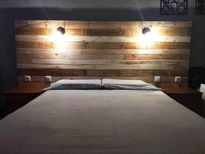 Pallet Headboard with Lights