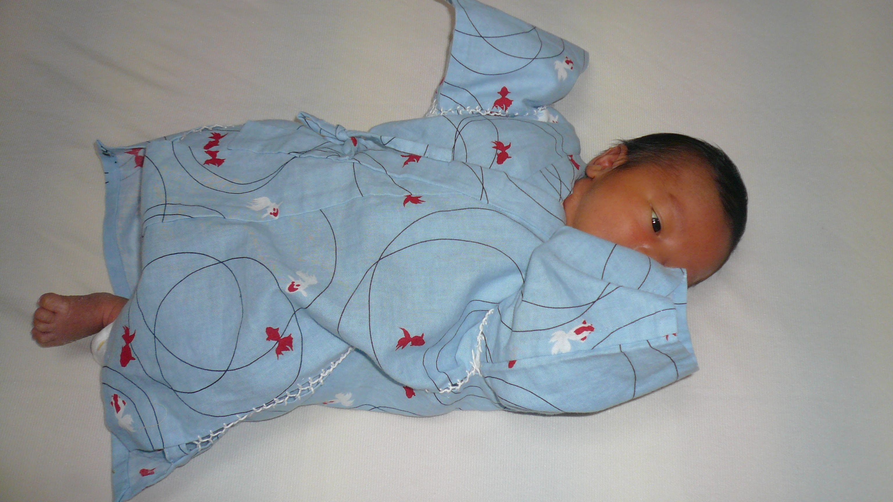 赤ちゃん甚平の作り方 手ぬぐいを使って簡単リメイク シンプルリッチなエコライフとモンテッソーリ的子育て