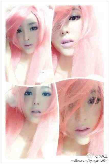 Chinese Supermodel Li Ying Zhi w/ Pink Hair
