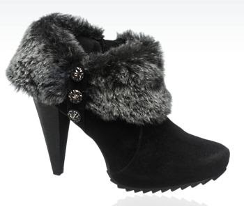 Deichmann Graceland faux fur bootie