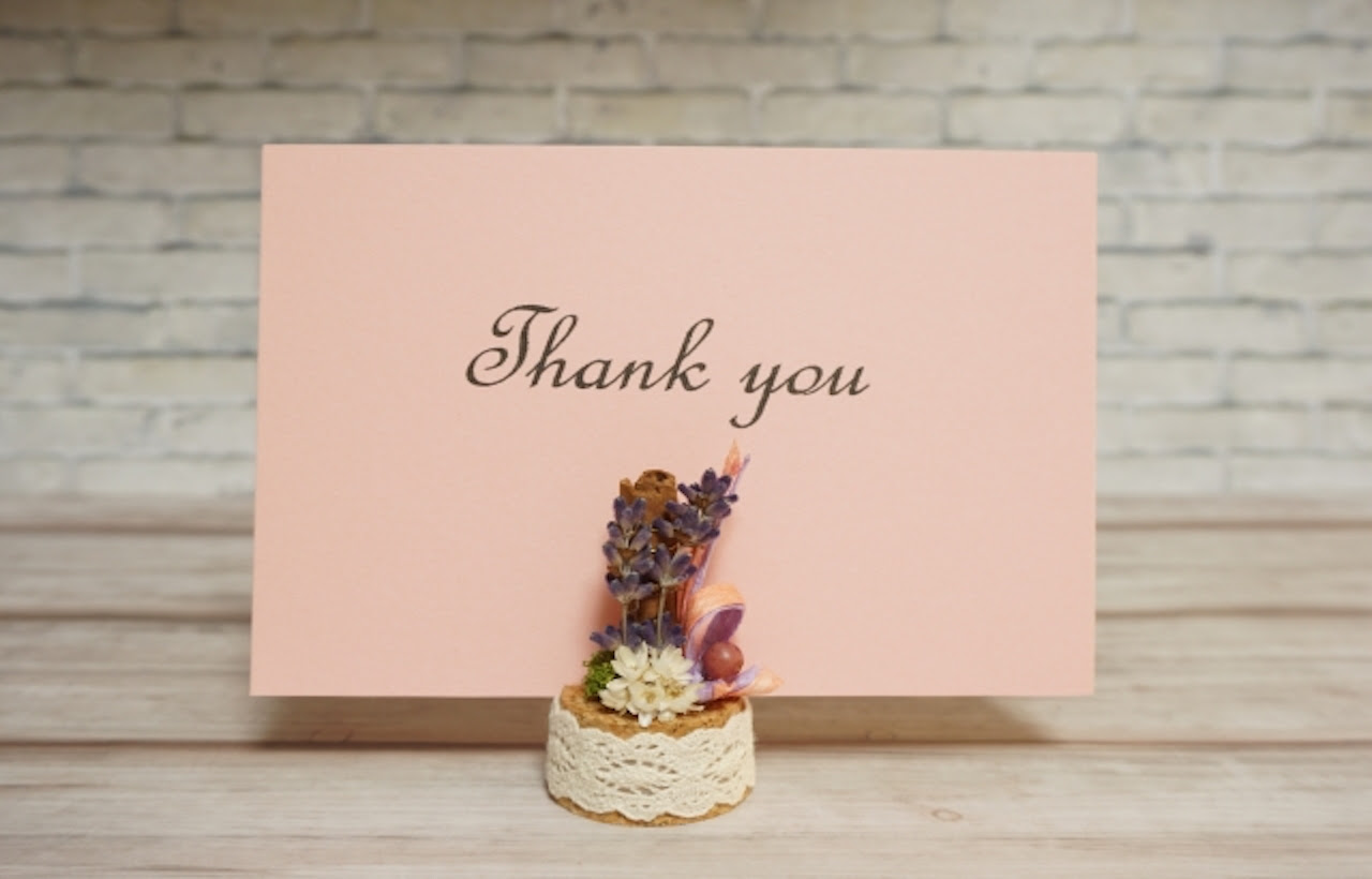 文例あり 還暦祝いに喜ばれるメッセージ 気持ちが伝わる書き方は アーツギフト みんなが笑顔になるギフト専門店