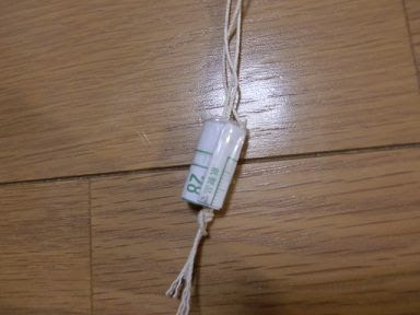 ビニール袋のパラシュート 簡単手作りおもちゃの作り方 工作図鑑