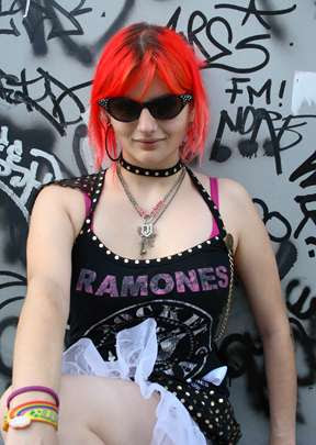 IDILVICE fashion punk rocks!