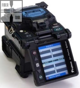 Alat sambung Serat Optik