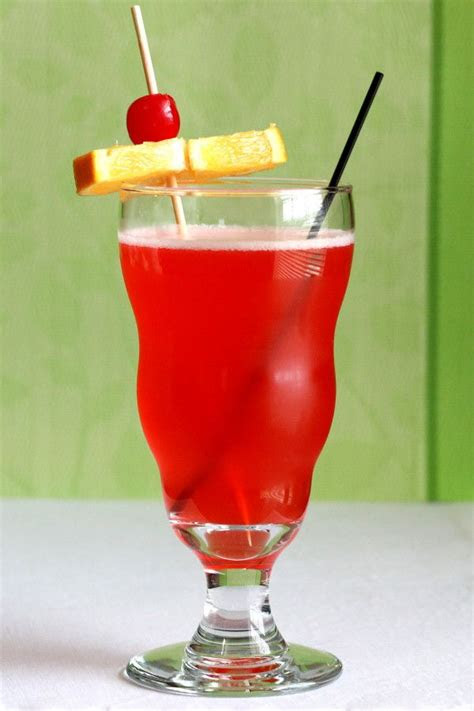 singapore sling delicious drinks cointreau drinks