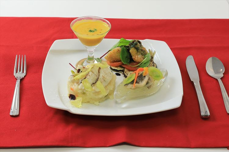 給食で楽しむお魚ワンプレート 三重の旨味プレート 三重県産真ダイのリゾット アジの香草パン粉揚げ 三重県漁業協同組合連合会 みえぎょれん