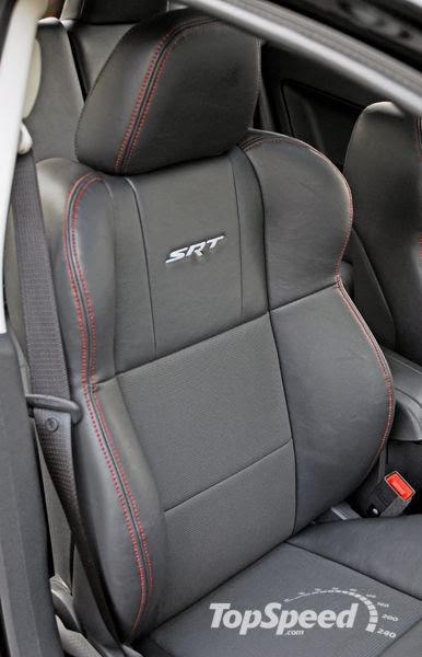 Dodge Caliber SRT-4: Interior impression