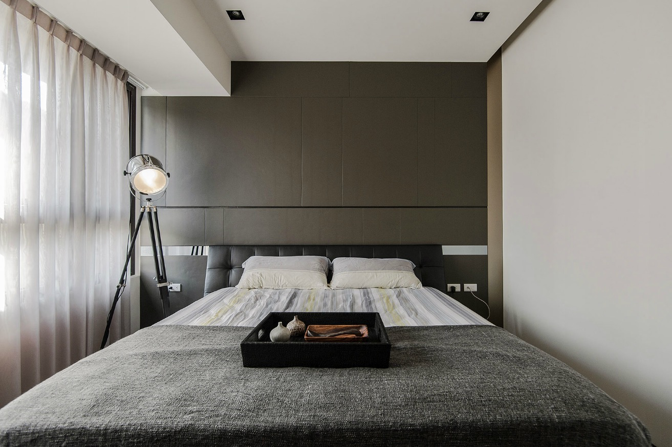 Stone and Wood Make a Dark Masculine Interior