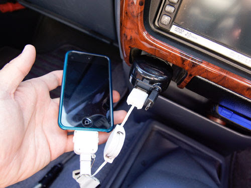 車で携帯の充電ができるusb付き車載用充電器 Xperia Galaxy対応 カズチャンネル