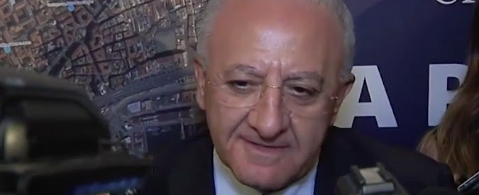 Sanità, maggioranza costretta ad accantonare ’emendamento De Luca’. Ma Palazzo Chigi insiste