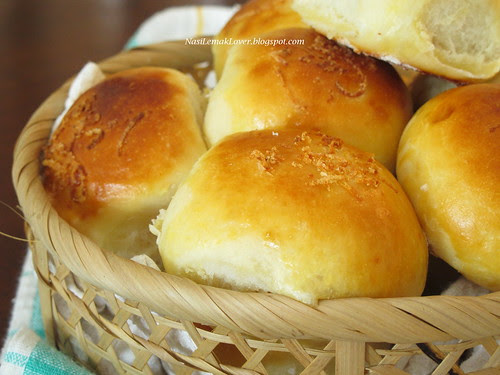 coconut buns