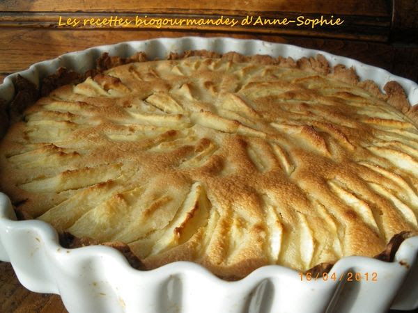 Tarte Aux Pommes Frangipane A La Cardamome Et Au Gingembre Sur Pate Sucree Au Rapadura Les Recettes Biogourmandes D Anne So