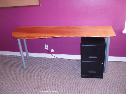 Desk 01 by you.
