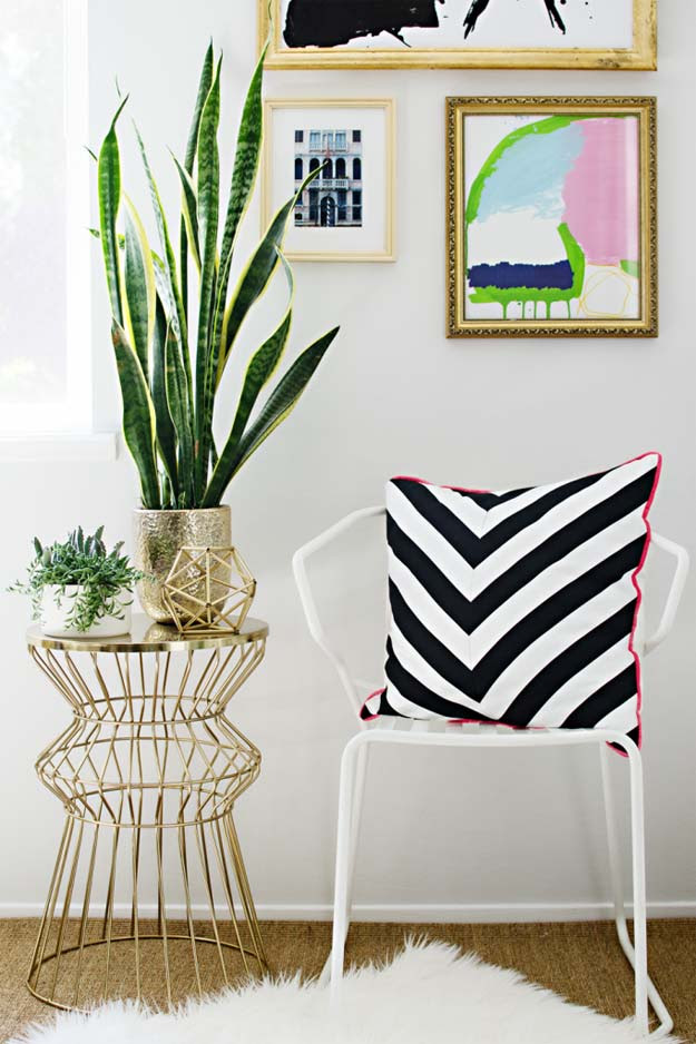 35 DIY Room Decor Ideas in Black and White 35 DIY Room Decor Ideas in Black and White
