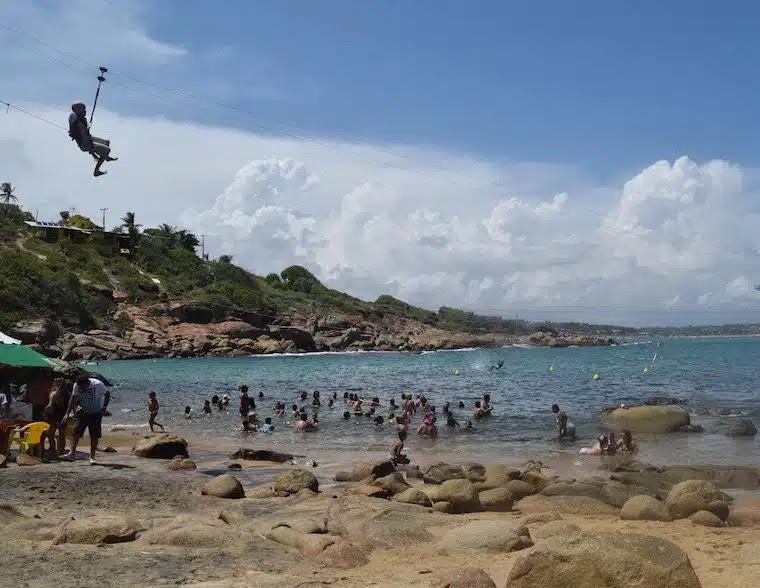 praias de pernambuco brasil calhetas tirolesa