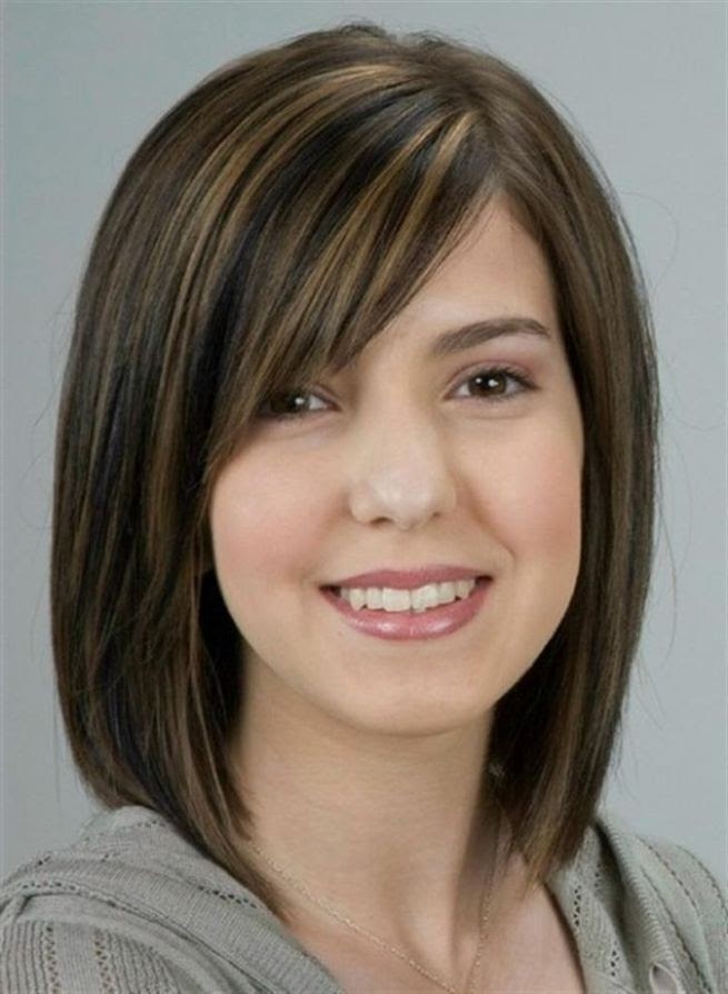 Haircuts With Bangs For Round Faces / 40 Refreshing Variations of Bangs for Round Faces : Round faces are beautiful and mesmeric.