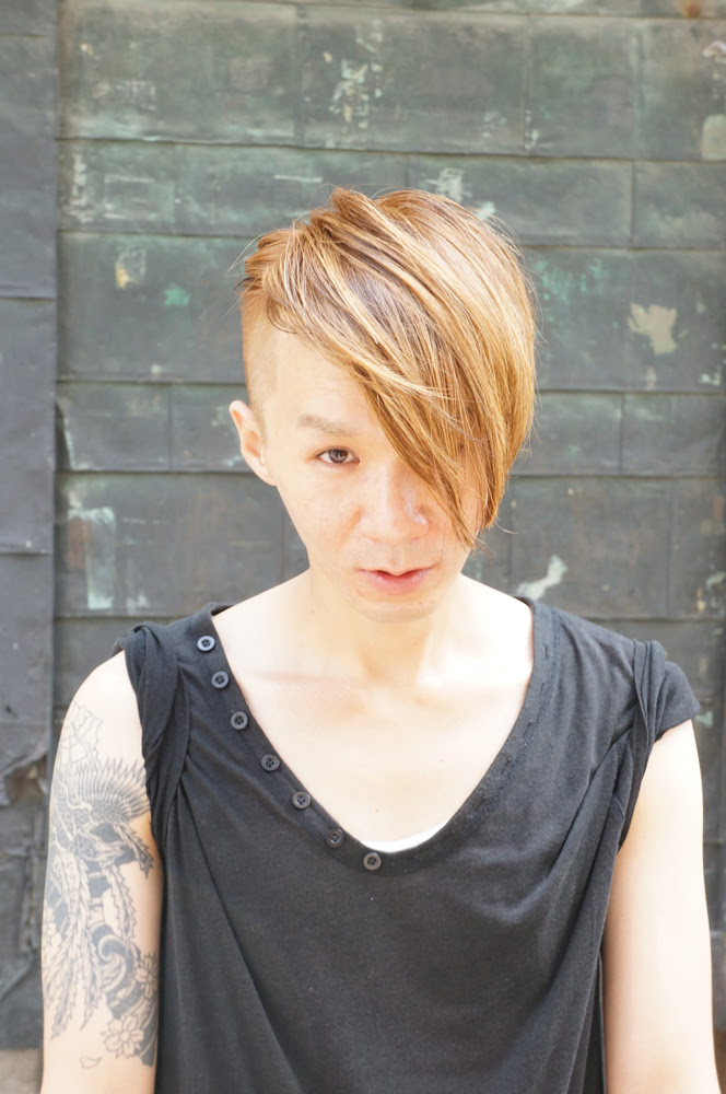 アシンメトリーツーブロック 足立区の北千住 杉並区の高円寺にあるレトロモダンな美容室 六町ではマツエクやネイルも
