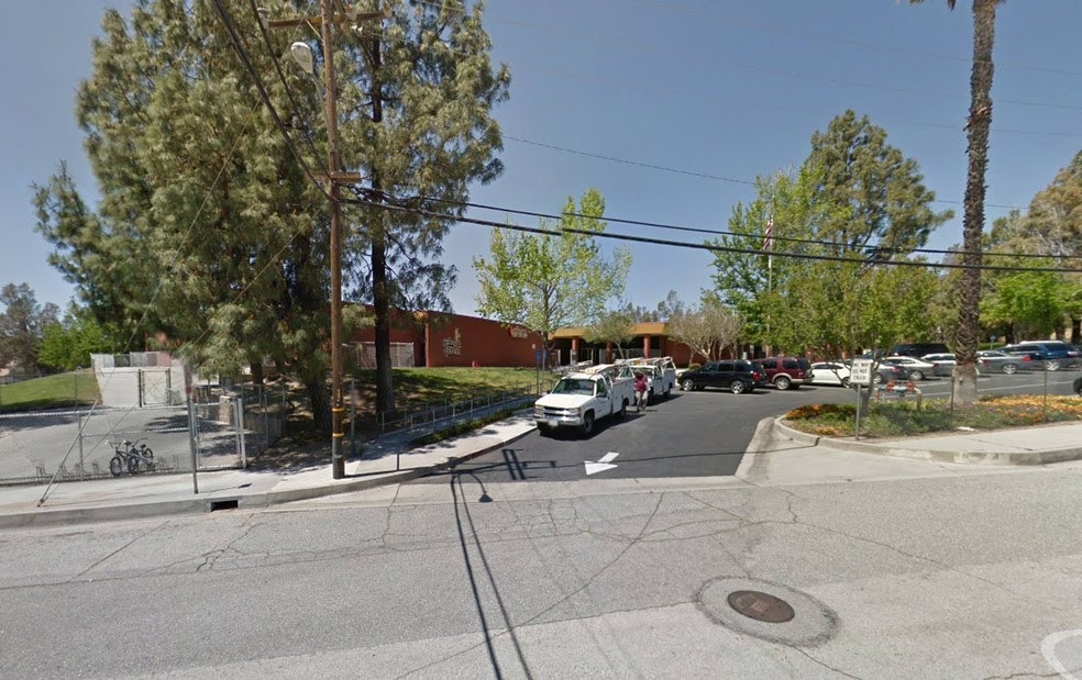 North Park School, em San Bernardino (Foto: Reprodução/Google Street View)
