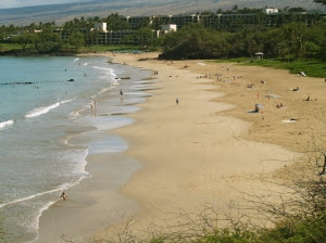 Hapuna Beach from the south: Photo by Donnie MacGowan