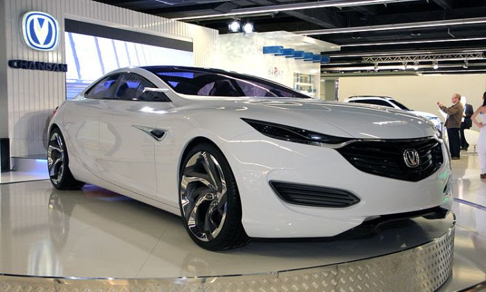 Cars and Girls of Frankfurt Auto Show (91 pics)