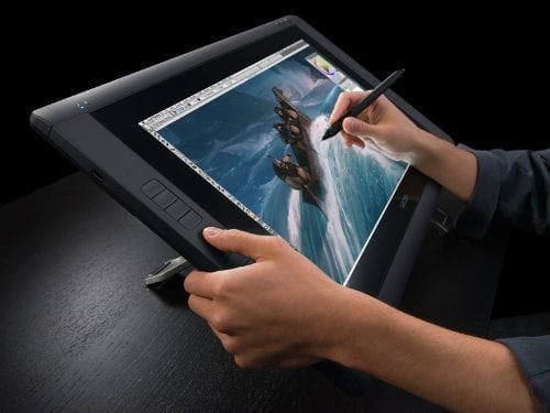Which is the best digital drawing pad for artists-Cintiq ...