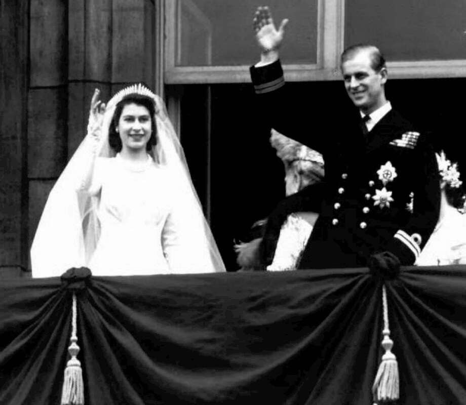 Queen Elizabeth marries Philip Mountbatten on this day in ...