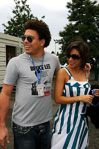 Ronaldo Wife on Ronaldo With Current Wife Maria