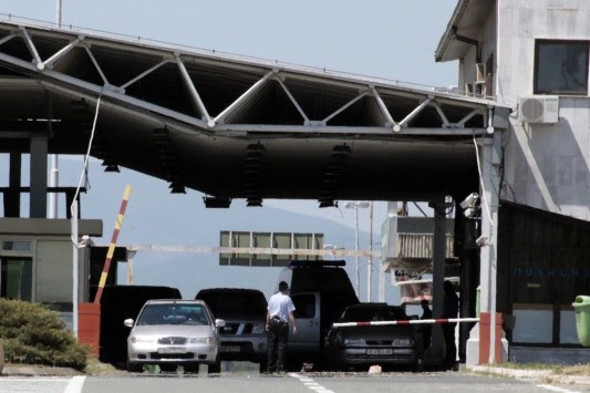 Η στιγμή της απέλασης του Μ.Ψωμιάδη - Νωρίς το βράδυ φτάνει στην ΓΑΔΑ