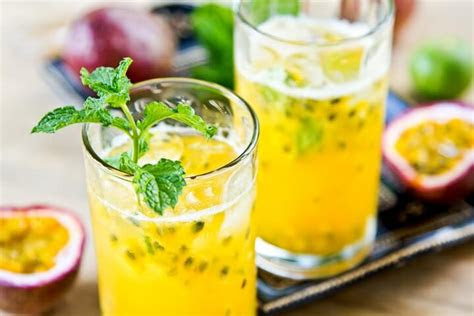 Natural flavors, citric acid, lime juice concentrate and ascorbic acid (vitamin c). Passion Fruit Mojito - Taste the Islands