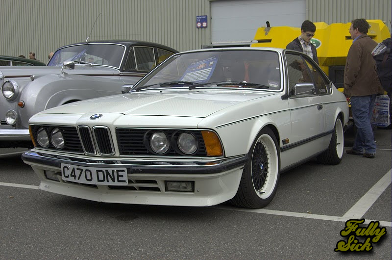 Stanced on those matching splits it is pure 80s chic Stanced on those matching splits it is pure 80s chic