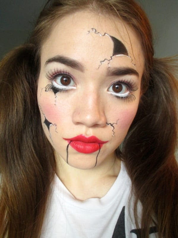 40 Scary Halloween Face Painting Ideas To Frighten Everyone