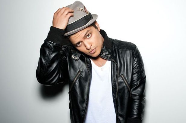 bruno marz Top 10 Most Popular Male Singers in 2011