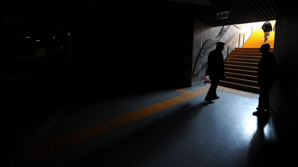 http://a.abcnews.com/images/International/GTY_turkey_power_outage_1_jtm_150331_16x9_992.jpg