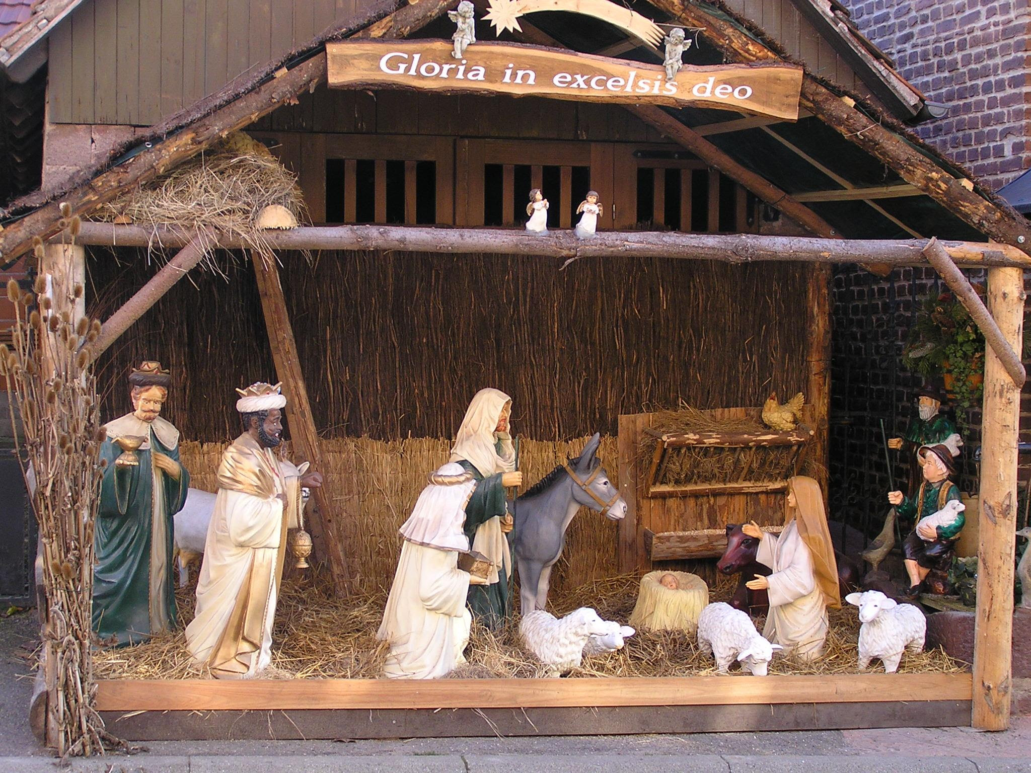 Idée De Creche Pour Noel Creches De Noel