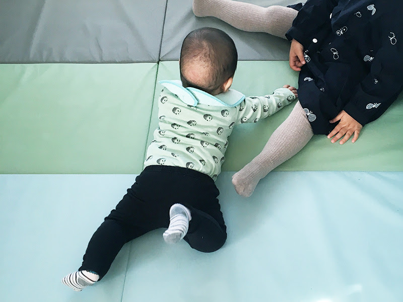 赤ちゃん期に便利 Ikeaの折りたたみジムマット ものとかぞく