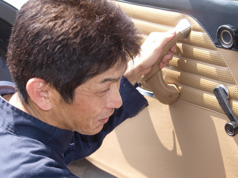 旧車の内装レストア専門店 旧車 クラシックカーの内装レストア カスタムはフルオーダーで全国対応可能な黒田商会