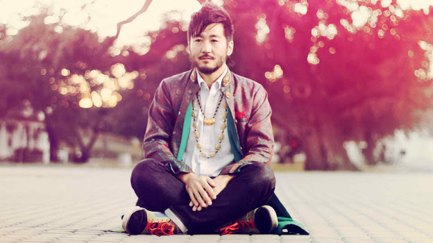 Kishi Bashi is the stage name of Japanese-American multi-instrumentalist K. Ishibashi.