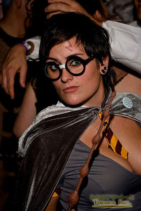 Cute Girls in Hermione Granger Costumes (22 pics)