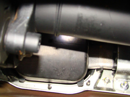 old car drawing wheels