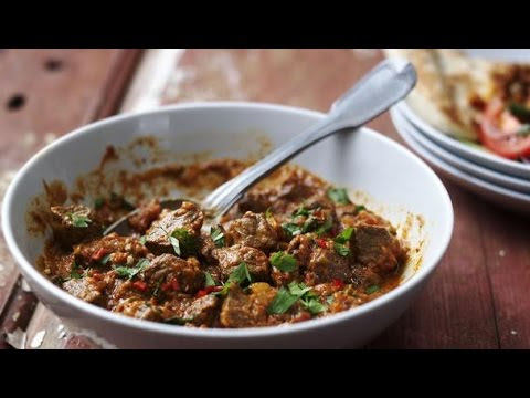 VIDEO : slow cooked beef curry | one pot chef - one pot chef cookbooks on itunes bookstore: http://itunes.apple.com/au/artist/david-chilcott/id478668534?mt=11 one ...
