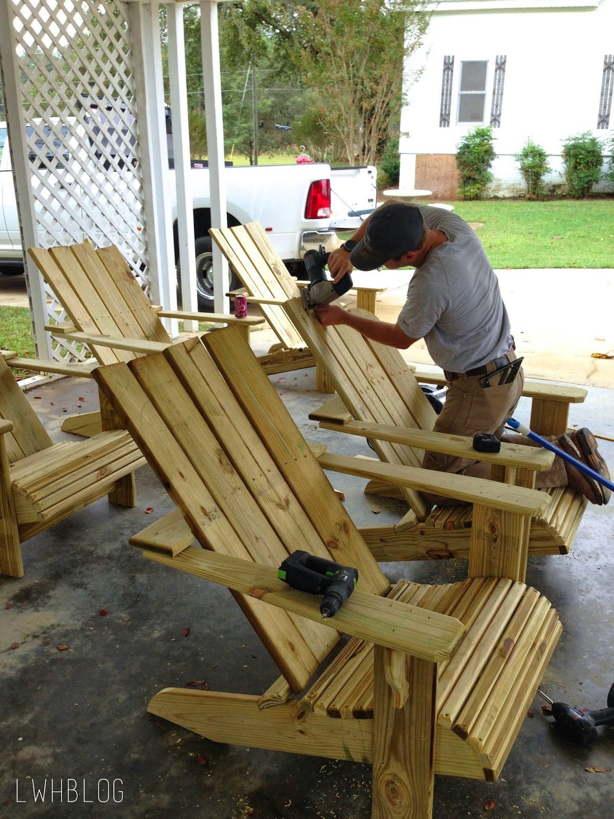 Remodelaholic Tutorial: Build an Amazing DIY Pergola and ...