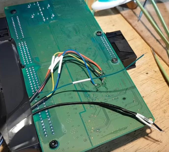 How-to-Repair-BMWMini-FRM-Mask-3M25J-by-Autel-IM608-3