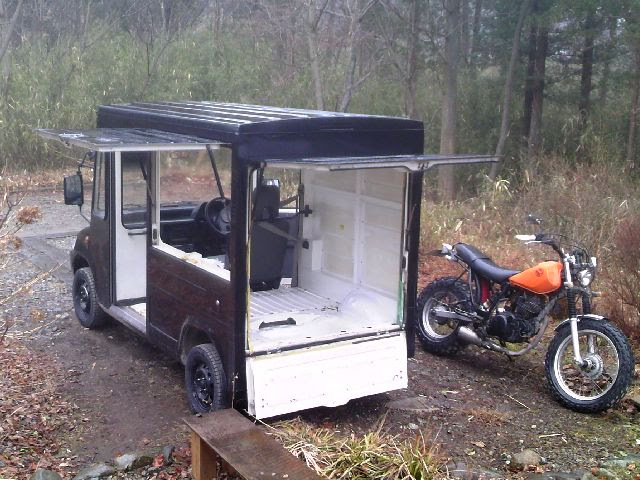 三菱ミニカウォークスルーバンの移動販売車を自作ｄiｙ カナダ先住民専門店 ファーストネーションズ 物語