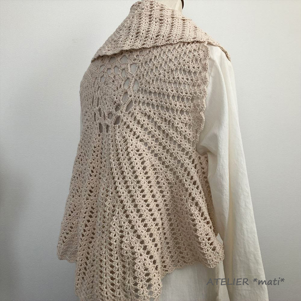 まんまるドイリーベスト編んでます かぎ針編みの無料編み図 Atelier Mati