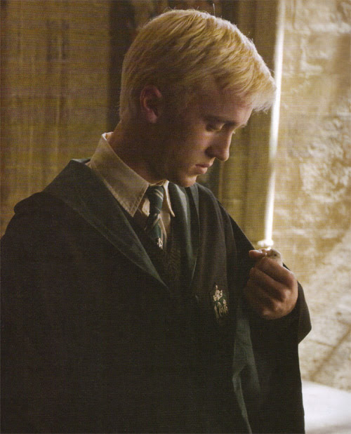 tom felton and emma watson 2009. Emma Watson Dating Tom Felton