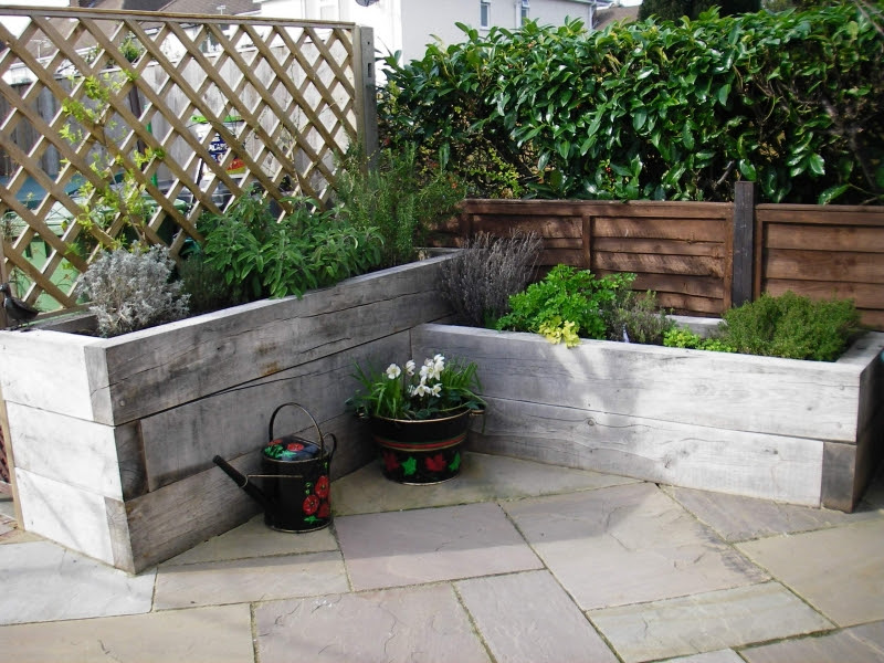 Small Garden Design - Debbie Carroll